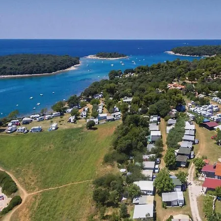 In With Sea View Terrace Apartamento Pula