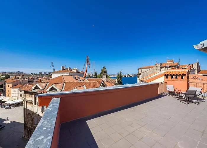 In With Sea View Terrace * Pula