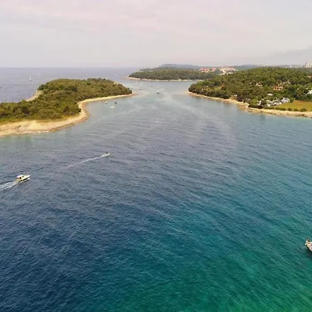 In With Sea View Terrace Pula